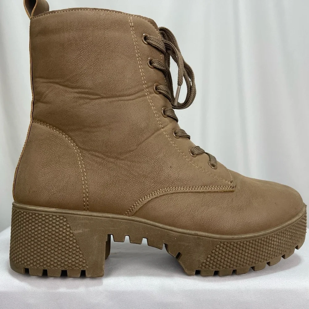 Rouge helium Light brown soft heeled lace up side zipper combat boots 7.5 - Picture 5 of 17